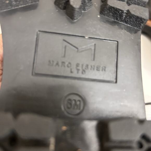 NWOB MARC FISHER LTD Women’s Izzie Shearling Leather Lug Sole Black Boots Sz. 8 - Picture 15 of 16